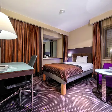 Mercure Stare Ξενοδοχείο 4*